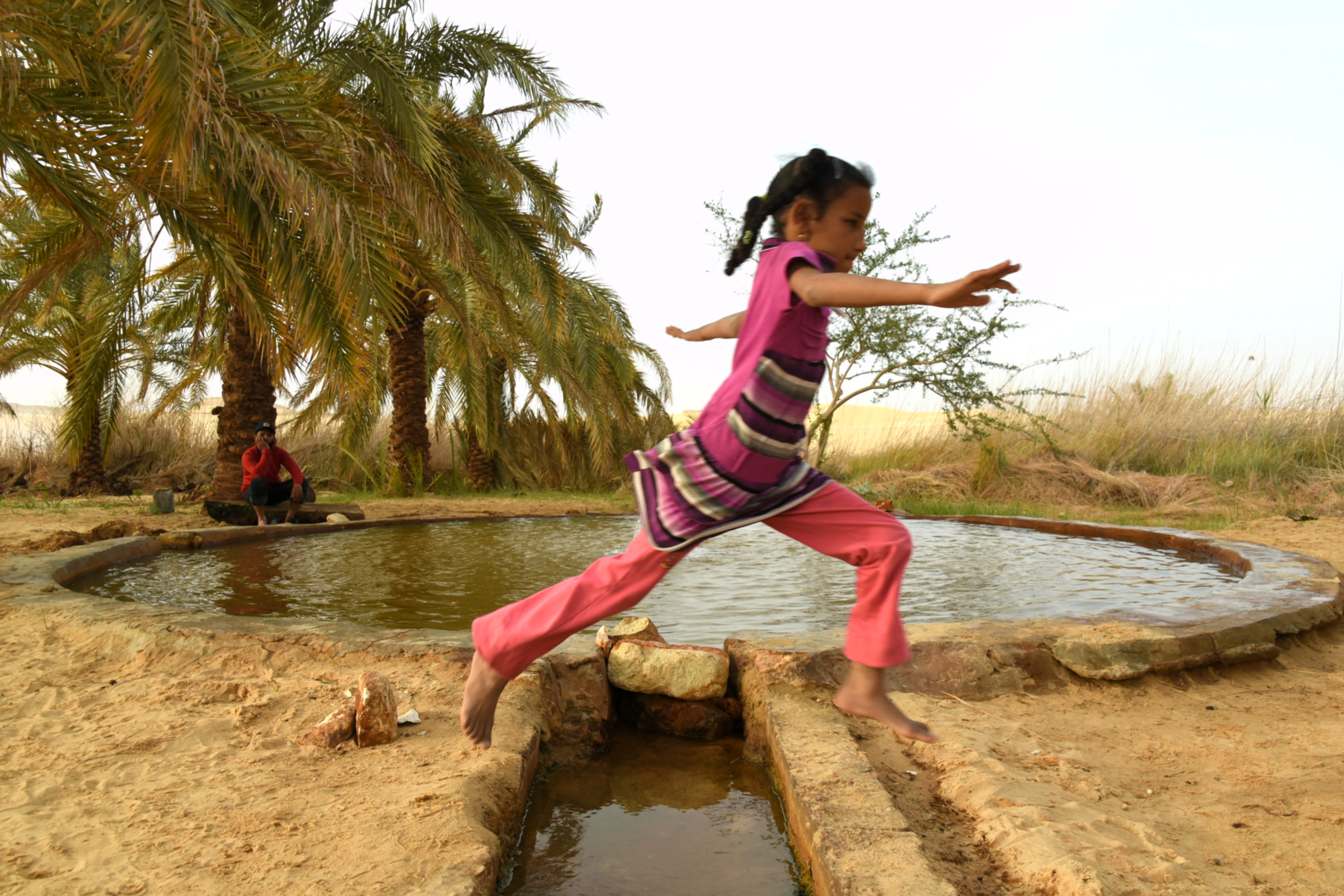 La fillette de l'oasis
